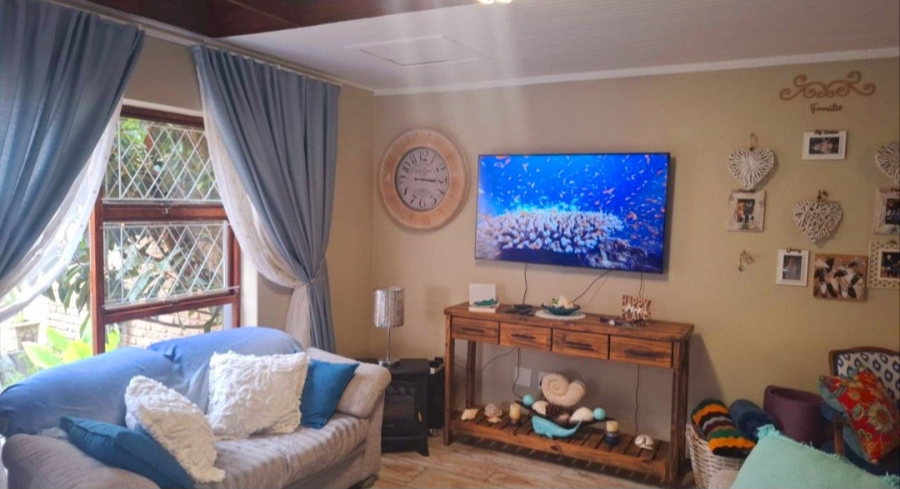 3 Bedroom Property for Sale in Heiderand Western Cape